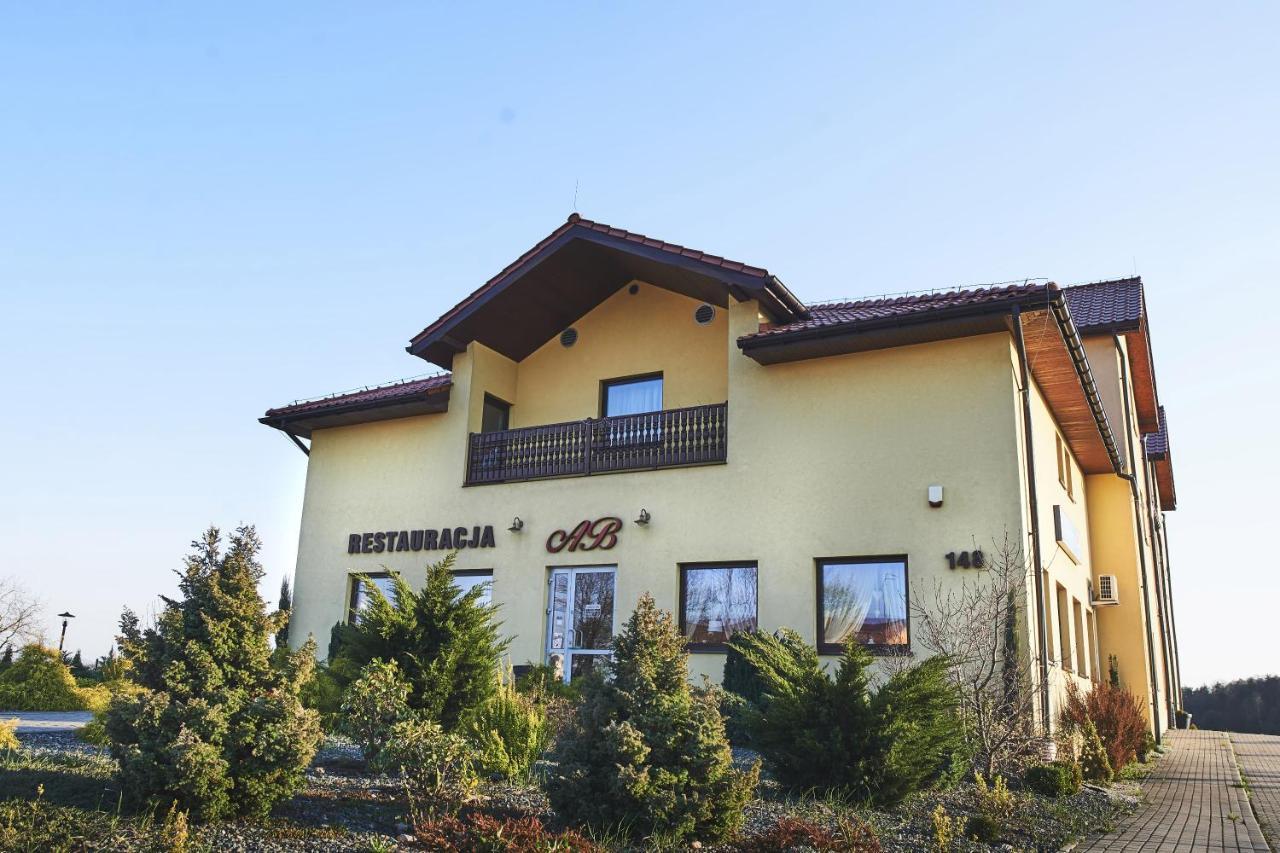 טיצ'י Hotel Ab מראה חיצוני תמונה