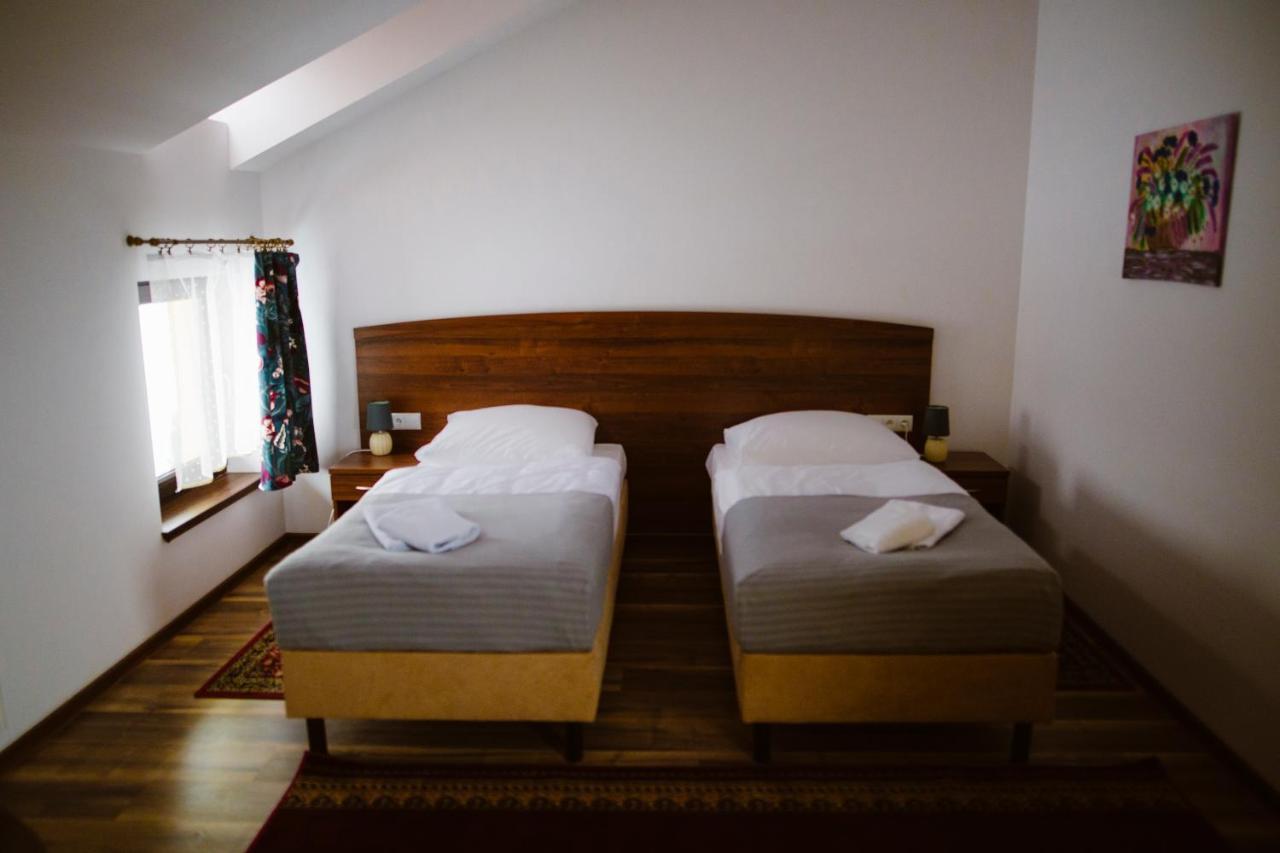 טיצ'י Hotel Ab מראה חיצוני תמונה